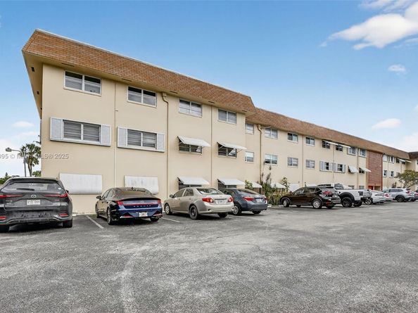 5300 Washington St T218, Hollywood FL 33021