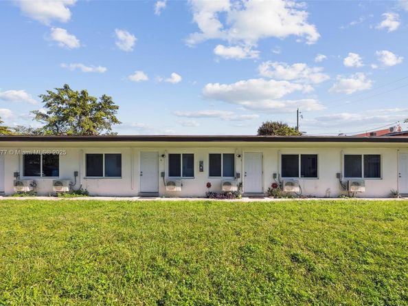 3932 SW 12th Pl, Fort Lauderdale FL 33312