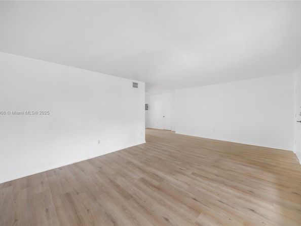 10001 W Bay Harbor Dr 404, Bay Harbor Islands FL 33154