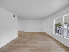 10001 W Bay Harbor Dr 404, Bay Harbor Islands FL 33154