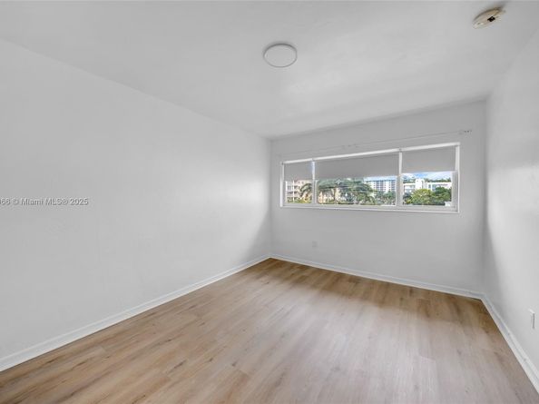 10001 W Bay Harbor Dr 404, Bay Harbor Islands FL 33154