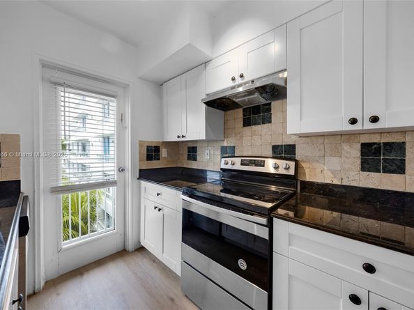 10001 W Bay Harbor Dr 404, Bay Harbor Islands FL 33154