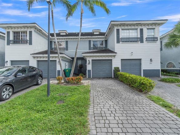 3578 NW 13th St, Lauderhill FL 33311