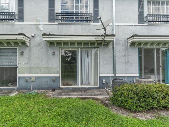 3578 NW 13th St, Lauderhill FL 33311