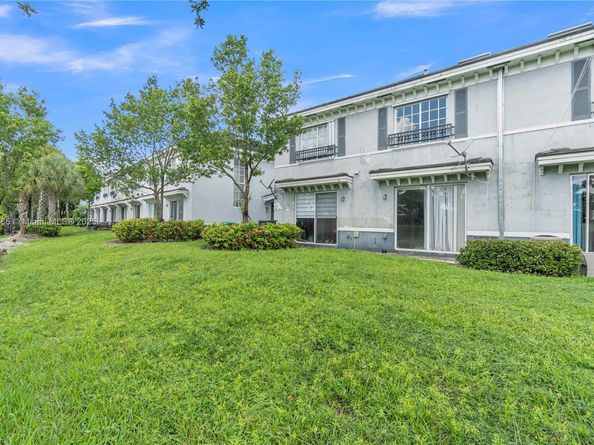 3578 NW 13th St, Lauderhill FL 33311