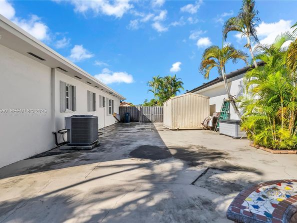 11365 SW 143rd Ct, Miami FL 33186