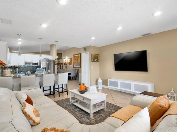 11365 SW 143rd Ct, Miami FL 33186