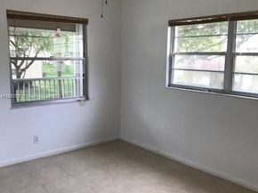 251 SW 134th Way 204M, Pembroke Pines FL 33027