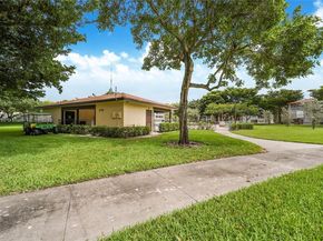 251 SW 134th Way 204M, Pembroke Pines FL 33027