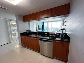1800 N Bayshore Dr 3510, Miami FL 33132