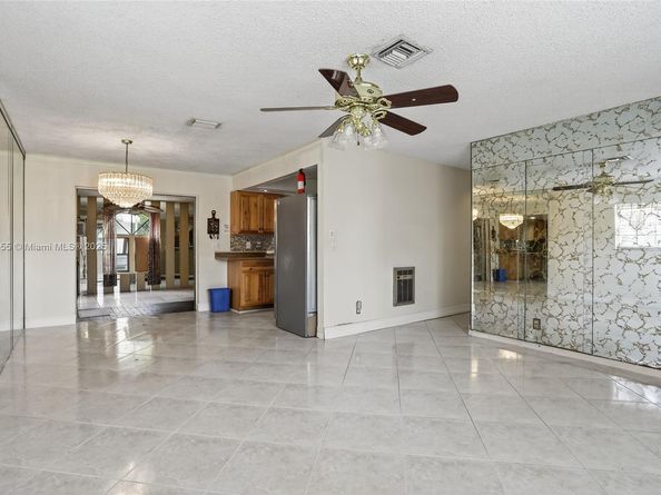 7201 SW 4th Ct, North Lauderdale FL 33068