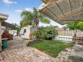 7201 SW 4th Ct, North Lauderdale FL 33068