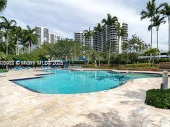 3500 Mystic Pointe Dr 3505, Aventura FL 33180