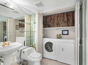 3500 Mystic Pointe Dr 3505, Aventura FL 33180