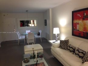 400 Kings Point Dr 810, Sunny Isles Beach FL 33160