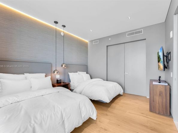 18975 Collins Ave 1002, Sunny Isles Beach FL 33160