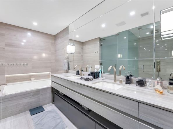 18975 Collins Ave 1002, Sunny Isles Beach FL 33160