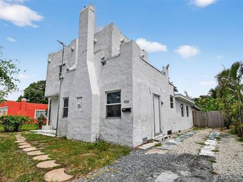 435 Avenida Alegre