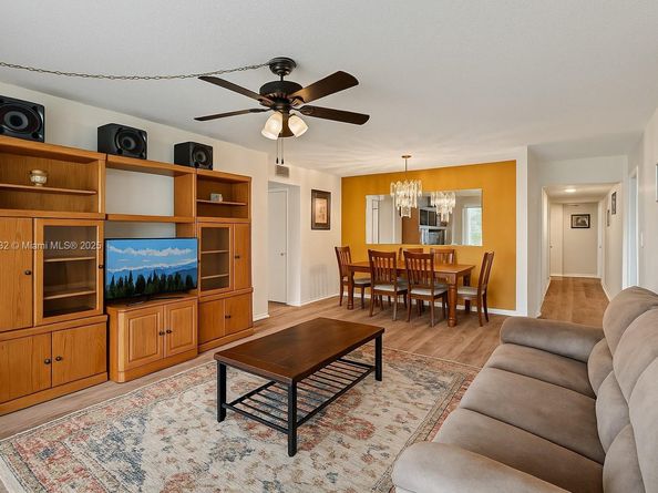 8103 NW 27th St 1, Coral Springs FL 33065