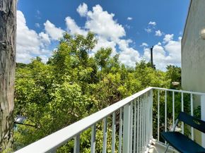 3201 W Flagler St 209, Miami FL 33135