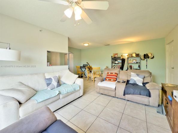 3201 W Flagler St 209, Miami FL 33135