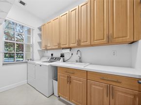 13003 SW 41st St, Davie FL 33330