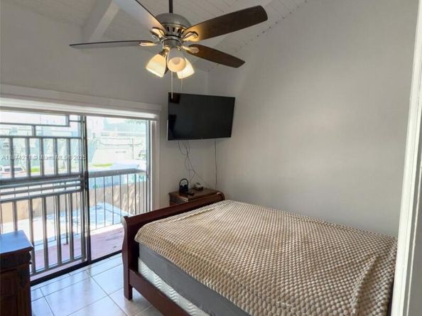 1805 SW 107th Ave 2610, Miami FL 33165