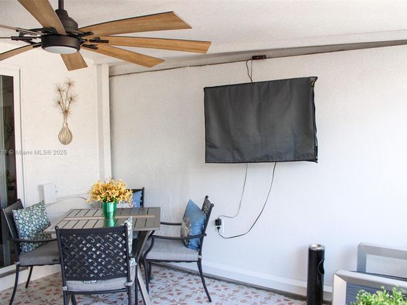 1805 SW 107th Ave 2610, Miami FL 33165