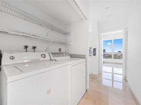 3600 Mystic Pointe Dr PH6, Aventura FL 33180