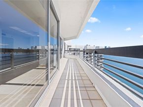 3600 Mystic Pointe Dr PH6, Aventura FL 33180