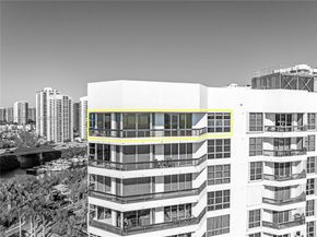 3600 Mystic Pointe Dr PH6, Aventura FL 33180