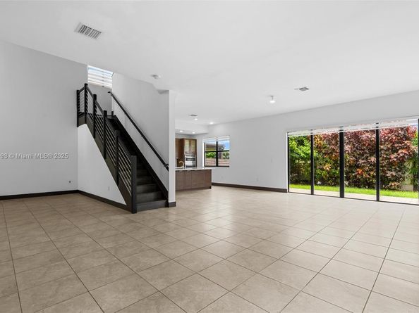 16175 SW 136th Ter, Miami FL 33196