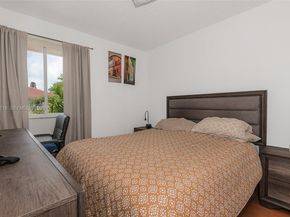 17757 SW 141st Ct, Miami FL 33177