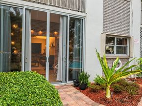 1541 NE 34th Ct 104, Oakland Park FL 33334
