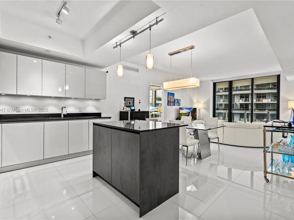 1010 Brickell Ave 4206, Miami FL 33131