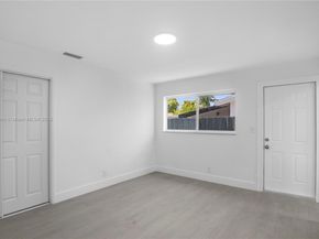 1750 NE 52nd St, Fort Lauderdale FL 33334