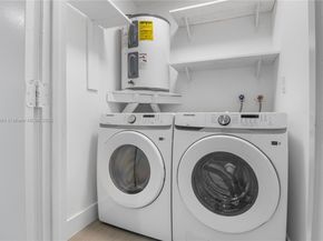 1750 NE 52nd St, Fort Lauderdale FL 33334