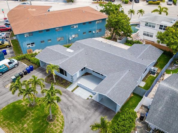 1750 NE 52nd St, Fort Lauderdale FL 33334