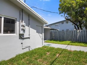 1750 NE 52nd St, Fort Lauderdale FL 33334