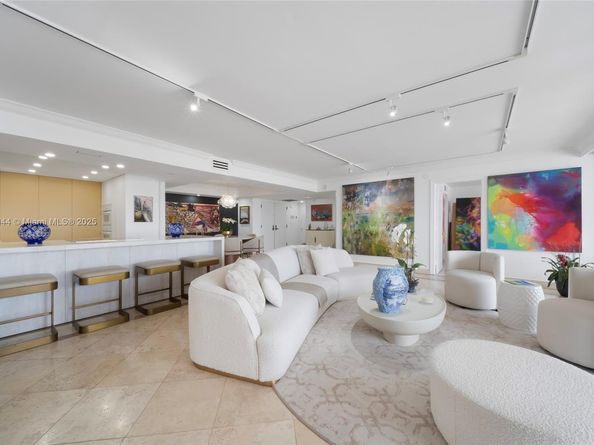 3 Grove Isle Dr C1804, Miami FL 33133