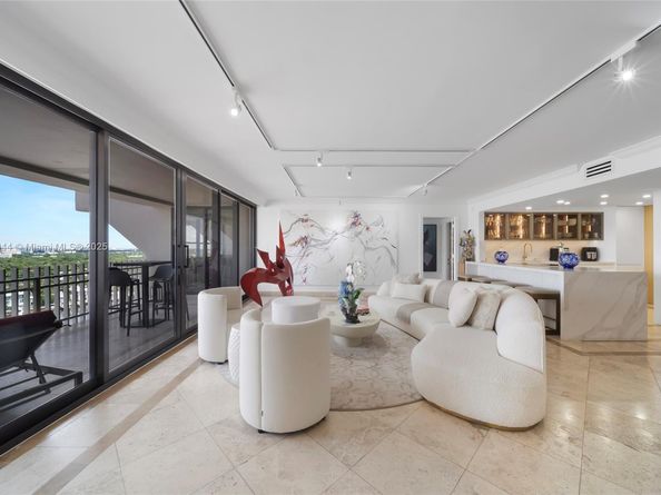 3 Grove Isle Dr C1804, Miami FL 33133