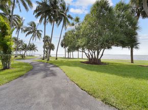 3 Grove Isle Dr C1804, Miami FL 33133