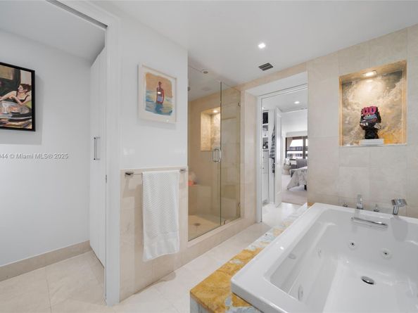 3 Grove Isle Dr C1804, Miami FL 33133