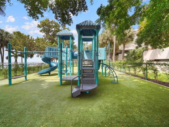 3 Grove Isle Dr C1804, Miami FL 33133