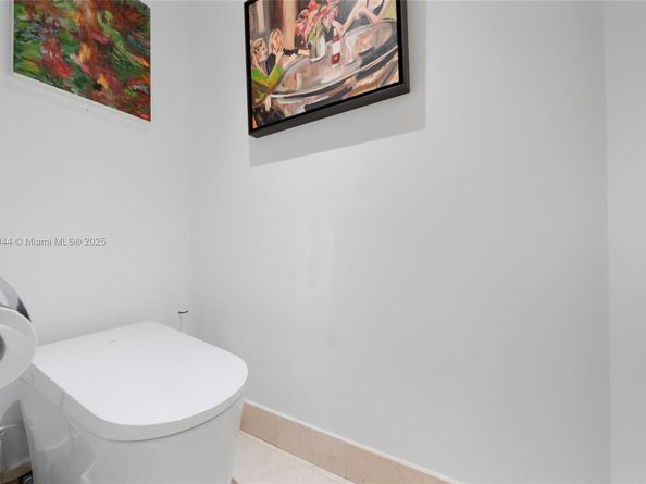3 Grove Isle Dr C1804, Miami FL 33133
