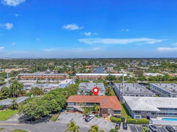 2101 NE 68th St Unit 202, Fort Lauderdale FL 33308
