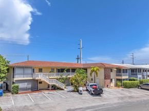 2101 NE 68th St Unit 202, Fort Lauderdale FL 33308