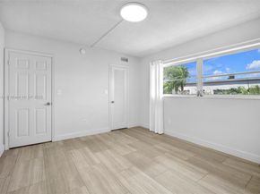 2101 NE 68th St Unit 202, Fort Lauderdale FL 33308
