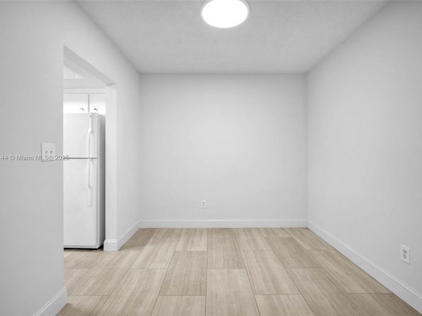 2101 NE 68th St Unit 202, Fort Lauderdale FL 33308
