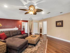 18122 NW 15th Ct, Pembroke Pines FL 33029